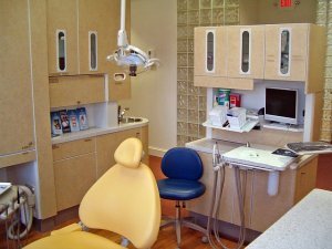 dentist-521444_640